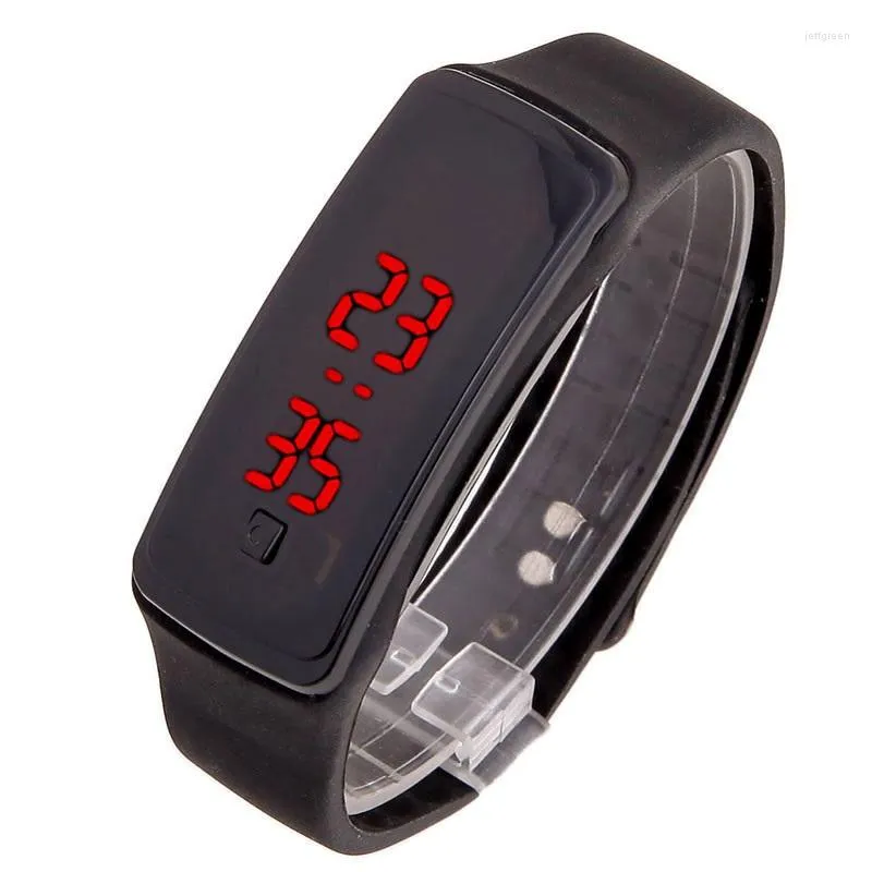 Armbanduhren Gnova Platinum Top Sport Damenuhr LED Digital Silikon Herren Schwarzes Zifferblatt Mode Armbanduhr Reloj A168