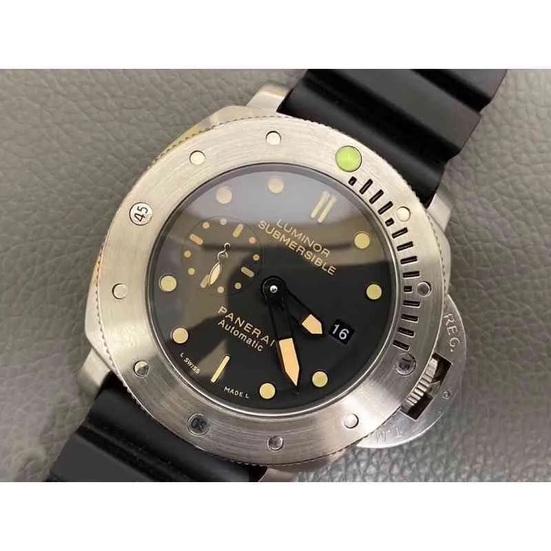 Mens Watch 고품질 디자이너 Sapphire Glass 47mm 13mm 자동 기계 이동 수입 Cowhide Watchband SCDZ