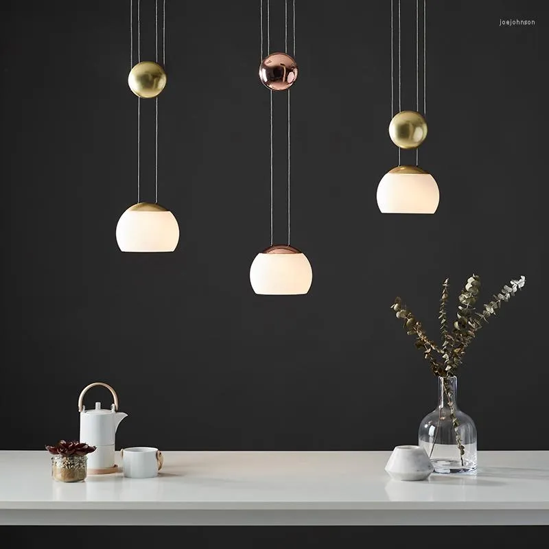Lampes suspendues lustre nordique personnalité créative moderne contractée salle à manger chambre rétractable Web célébrité bar café