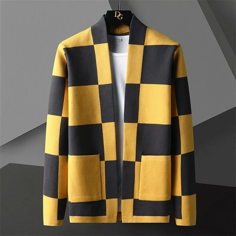 Lã de lã masculina combina o estilo britânico Autumn Knitt Cardigan Sweater Trend Brand Fashion Fashion Cardigan Coat Men Leisure Amarelo Azul Motores Menores 220915