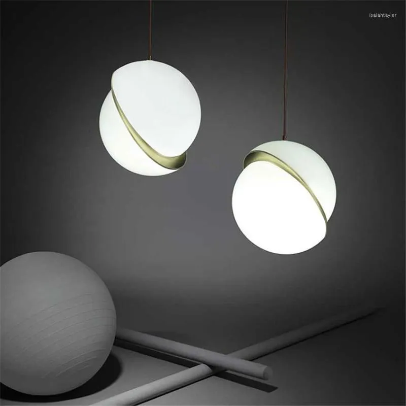 Hängslampor Post Modern Sphere Ball Lights Nordic Restaurant Sovrum LED Bedside Bar Kitchen Acrylic Single-Headed