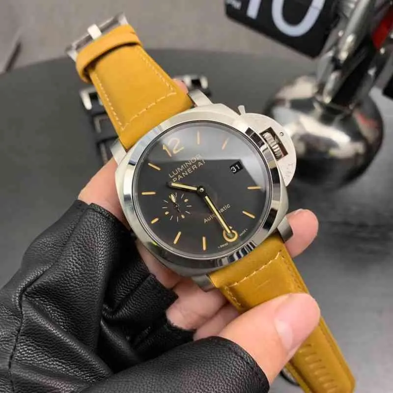 Orologi da uomo di moda Orologi meccanici di lusso da uomo in pelle automatica Starp Pawnable Originale 300m impermeabile Oem Cod orologi da polso stile