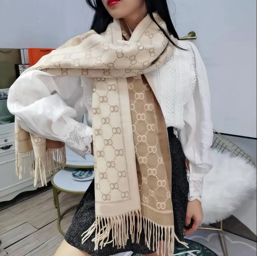 Stijlvolle vrouwen kasjmier sjaal volledige letter bedrukte sjaals zachte touch warme wraps met tags herfst winter lange sjaals
