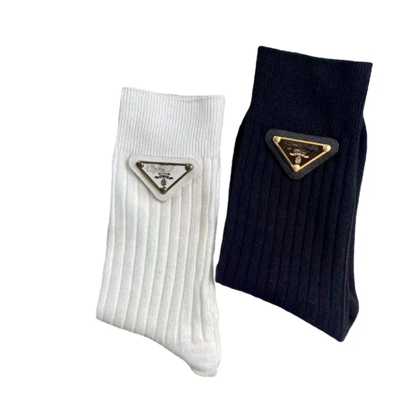 Designer Kvinnor Socks Solid Color Double-Layer Leather Logo Kne Length