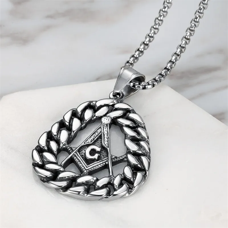 2024 Hip Hop rostfritt stål Masonic Emblem Necklace Pendant Free Mason Hollow Black Chain Shape Compass Masonry Signet Signs Artikel smycken