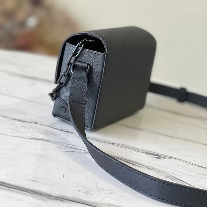 【mù_ 】 POSTMAN BAG / BLACK POSTMAN BAG / BLACK – mù_