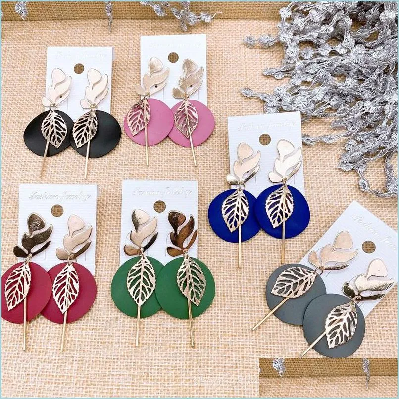 Charm Böhmen Round Hoop Leaf Dangle örhängen för kvinnor flickor Colorf Metal Charms Drop Earring Summer Beach Jewelry Party Gifts 2920 Dhuuj