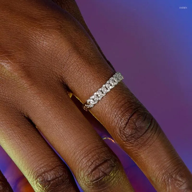 Küme halkaları Altın zincir yüzüğü Bling zirkon taşı kadınlar için moda takı düğün nişan 2022 trend