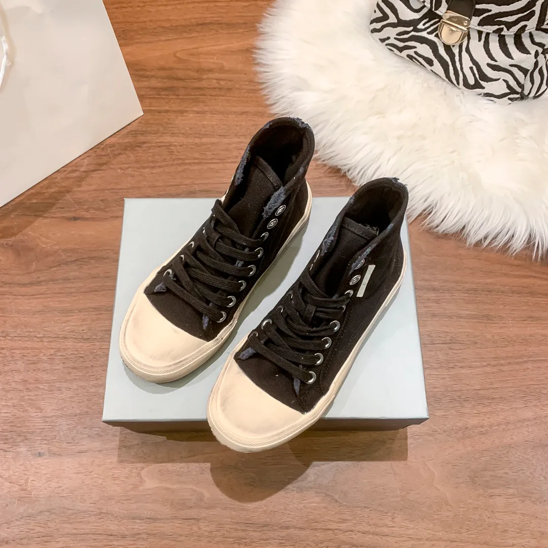 Vionic Pismo Canvas Washable Slip-On Sneakers | Dillard's