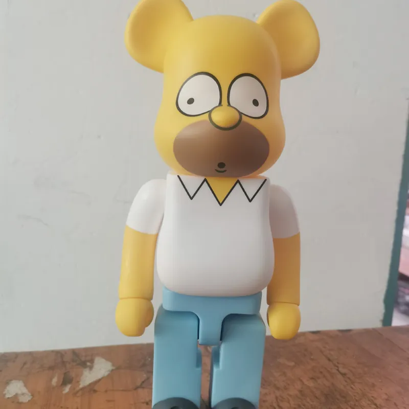 Nuevo 400% figuras de juguete de acción Bearbrick Simpons Evade pegamento oso MoMO Popobe para coleccionistas juguetes Medicom