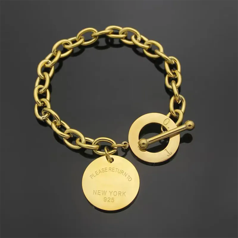 Brand Classic T Letter Round Card Pendant Charm Bracelet Fashion Domineering Thick Chain OT Buckle Designer Bracelet For Men 316L 154b