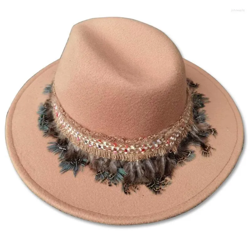 Berets Bohemian West Cowboy Hat Decoration Feather Feel Metal Bull Head Sombrero Women Hatsberets