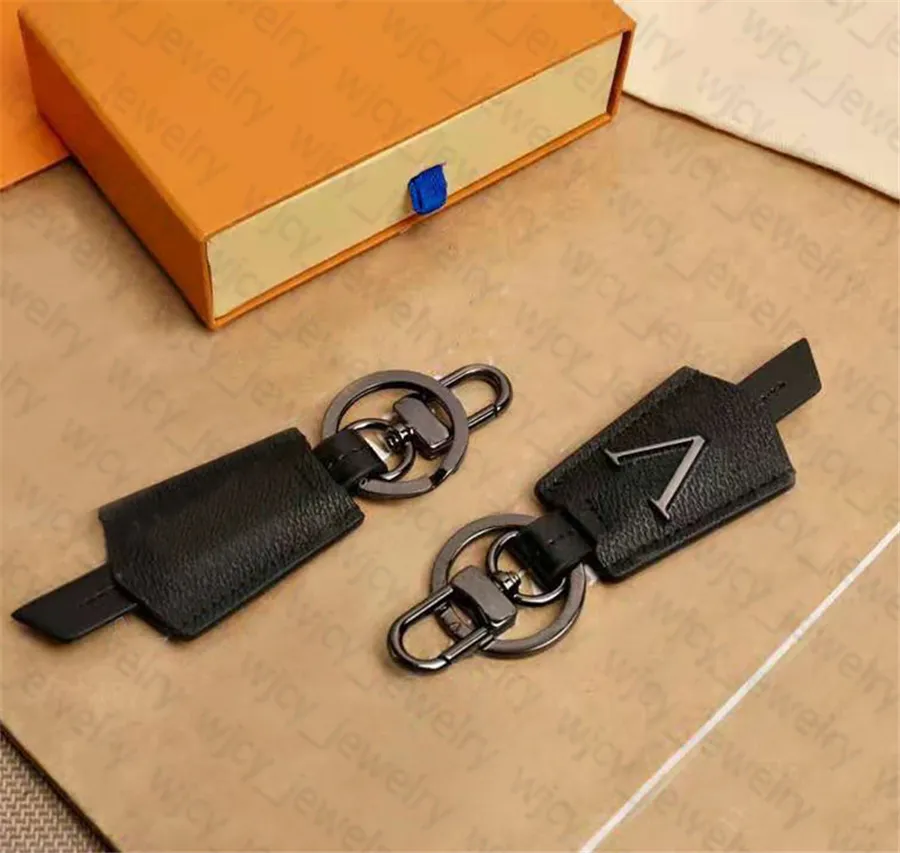 Keychains Fashion Key Buckle Purse Pendant Bags Dog Design Doll Chains Car KeyBuckle Keychain 13 Option