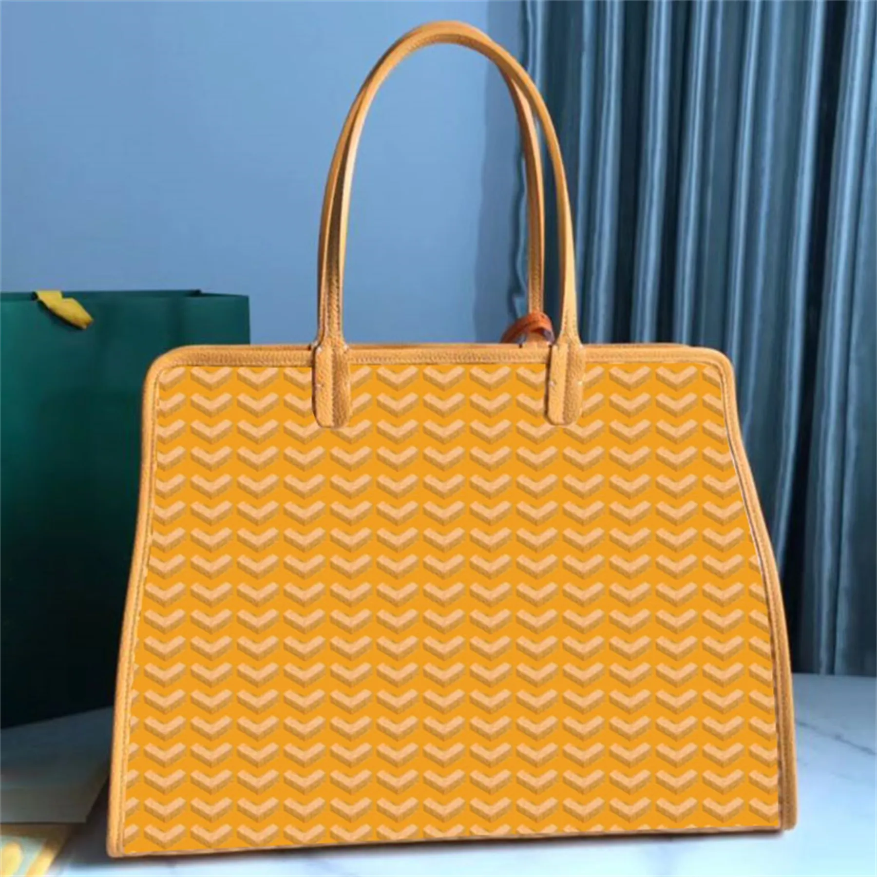 Hardy PM Bag Canvas Leather Totes Designer Zipped Closing System
