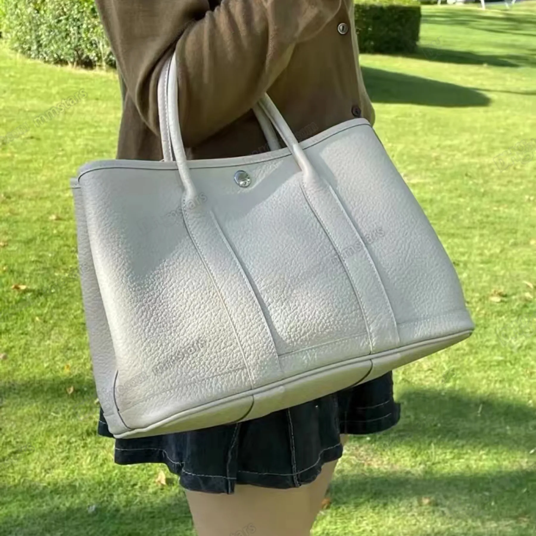 Womens Large Capacity Negonda Leather Tote Bag With Silver Buckle