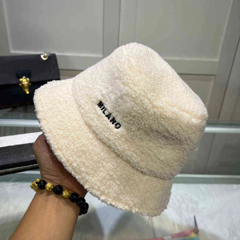 Bai Cheng Designer Cashmere Bucket Hat For Men Woman Letters Haftowane jagnięce czapki Casquettes Winter Wool Cape Cap Wysoka jakość skąpe brzegi czapki