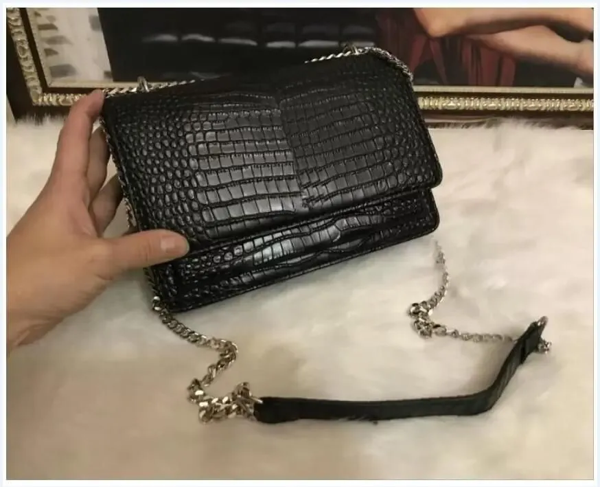 Designer kvinnor axel crossbody väska lyx alligator läder handväskor handväska mode kors kroppspåsar metall kedja shopping totes lady satchel klassiska plånböcker