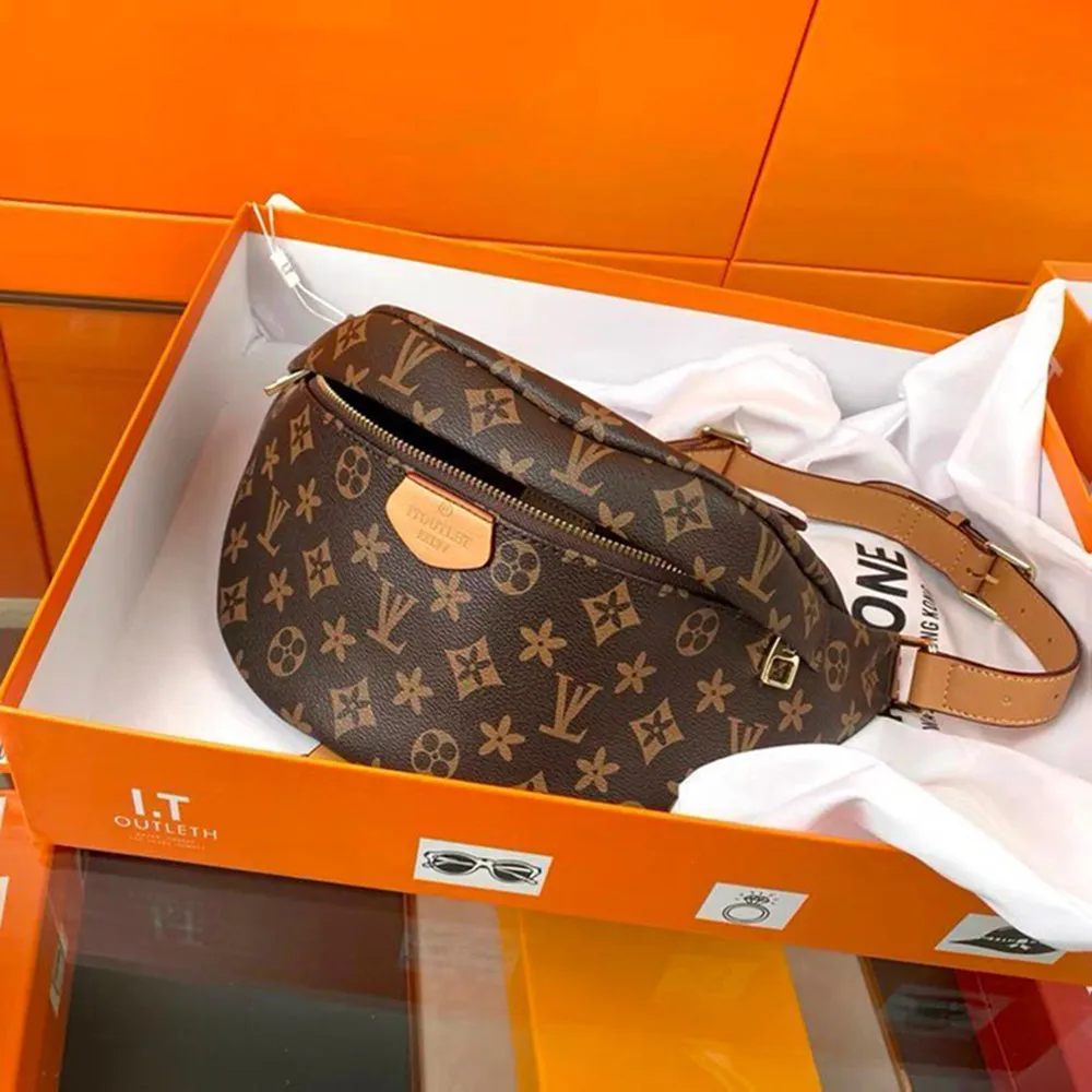 2022 Tasarımcılar Lüks bel çantaları çapraz gövde en yeni çanta ünlü bumbag moda omuz çantası kahverengi serseri fanny paketi 43644