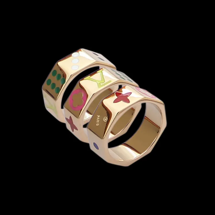 Designer Heren Ring Dames V Letter Lover RVS Octagon Ring Gekleurde Drop Oil Dice Ringen