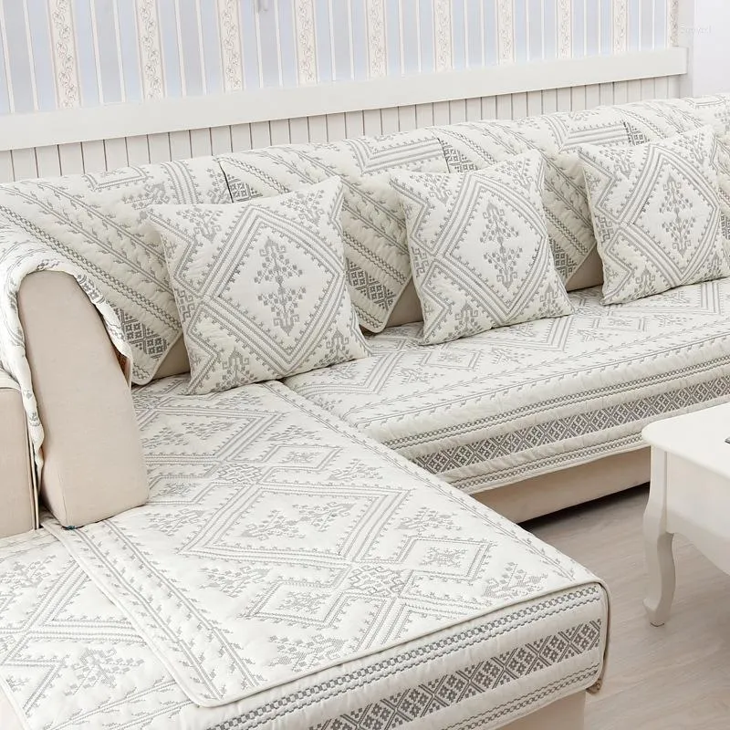 椅子は、モダンなミニマリストスタイル刺繍コットンファブリックソファータオルタオルクッション4シーズン利用可能なホームウェディングデコレーション