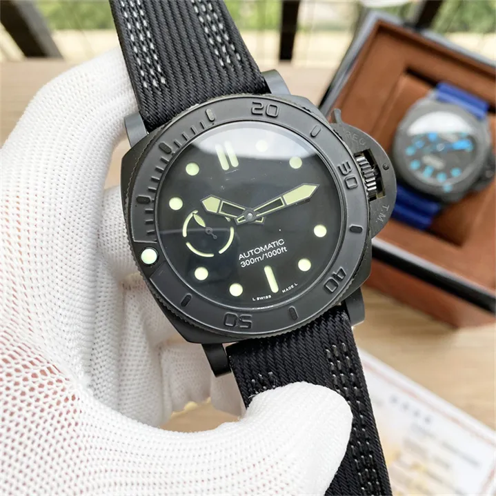 V7-F MONTRE DE LUXE MENS-klockor 47mm Importerad 2555 Automatisk mekanisk rörelse Stålfodral Luxury Watch Wristwatches3338