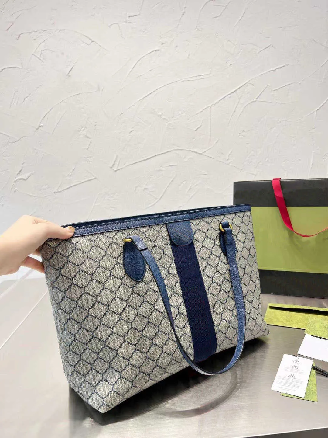 Sacs à provisions de grande capacité Totes Luxurys Designers Sac à bandoulière Mode Femmes Fourre-tout en cuir Sacs à main imprimés Bandoulière Embrayage Portefeuille Casual Totes