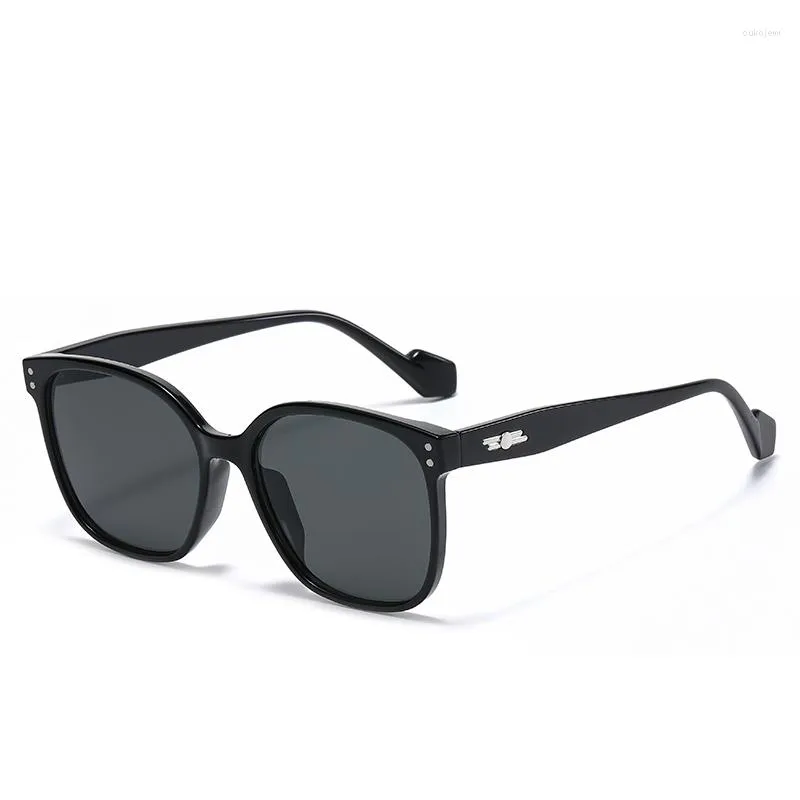 Sunglasses 2022 Summer Personality Fashion Show Face Small Female Elegant Street Shooting Tide Men Beach Uv400