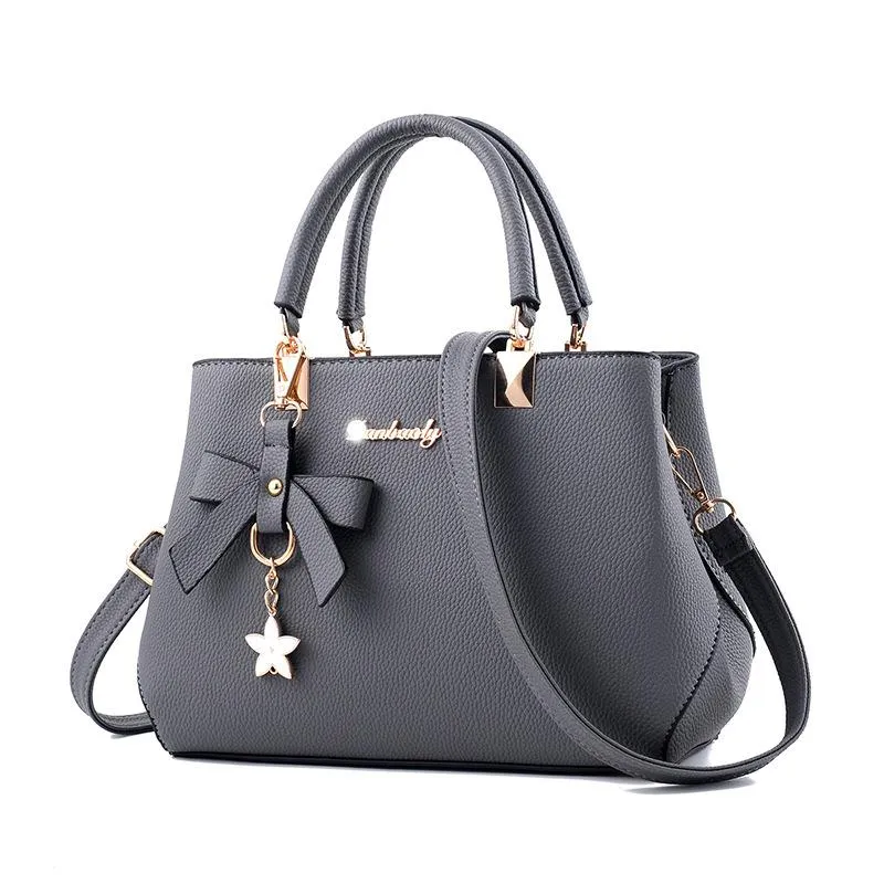 [JILLSTUART]★24FW★韓国人気★SHIRRING PADDED SHOULDER BAG Designer fashion, Seoul-fully created | W Concept