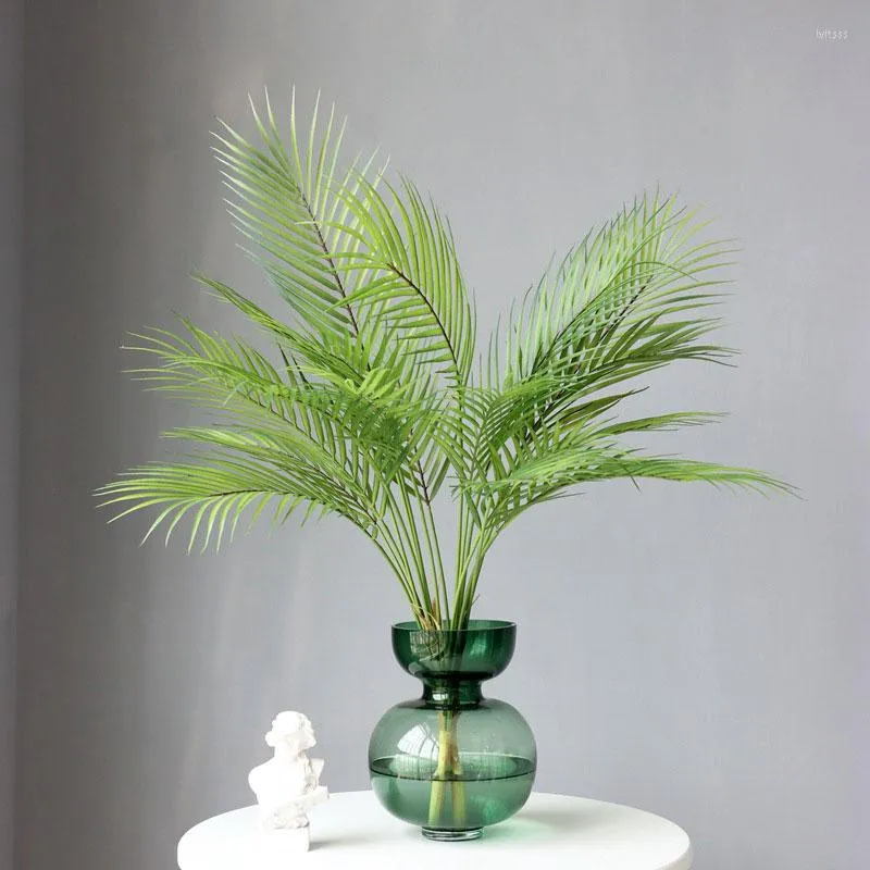 Decoratieve bloemen grote kunstmatige groene planten palmboombladeren tak voor huis woonkantoor el decoraties tropische nepplant