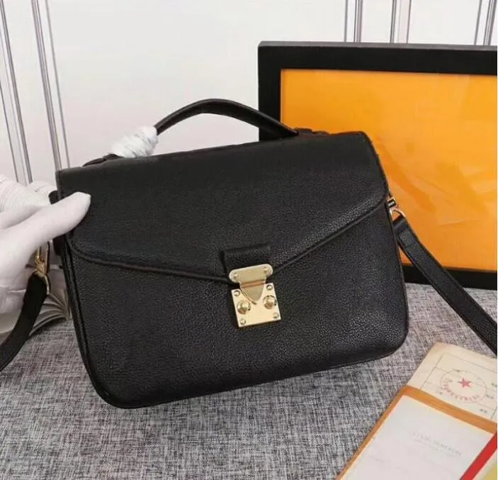 2022 Lyxdesigners prägling Flower Bag Women Handbag Messenger äkta läder Metis Elegant Womens Shoulder Crossbody Väskor M40780 M41465