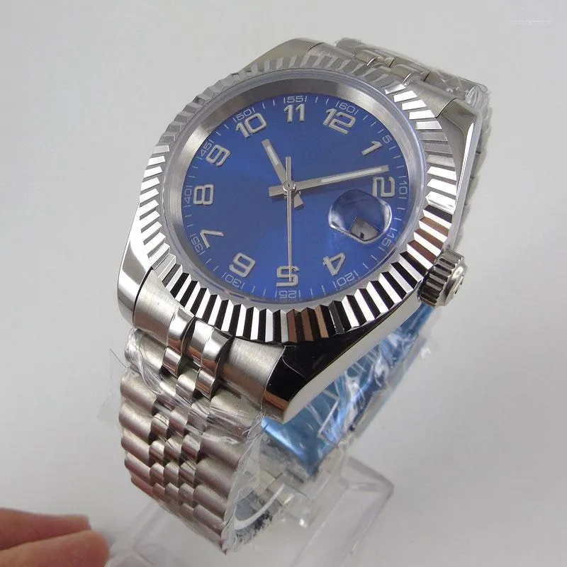Нарученные часы 40 -миллиметровый синий стерильный циферблат саузфировый стеклянный юбилея дата 21 драгоценности miyota 8215 монета.