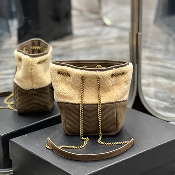 Novo designer 19cm mini bolsas de lã de lã de cordeiro