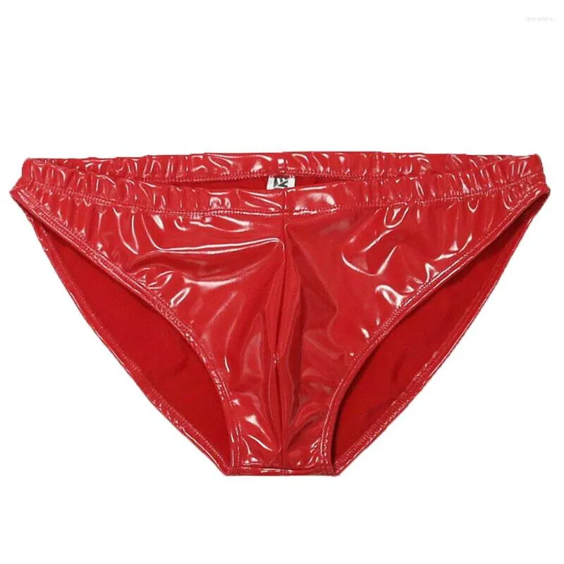 Underbyxor mäns trosor sexiga trosor glansiga pu bikini shorts underkläder mode thong anda andning underkläder
