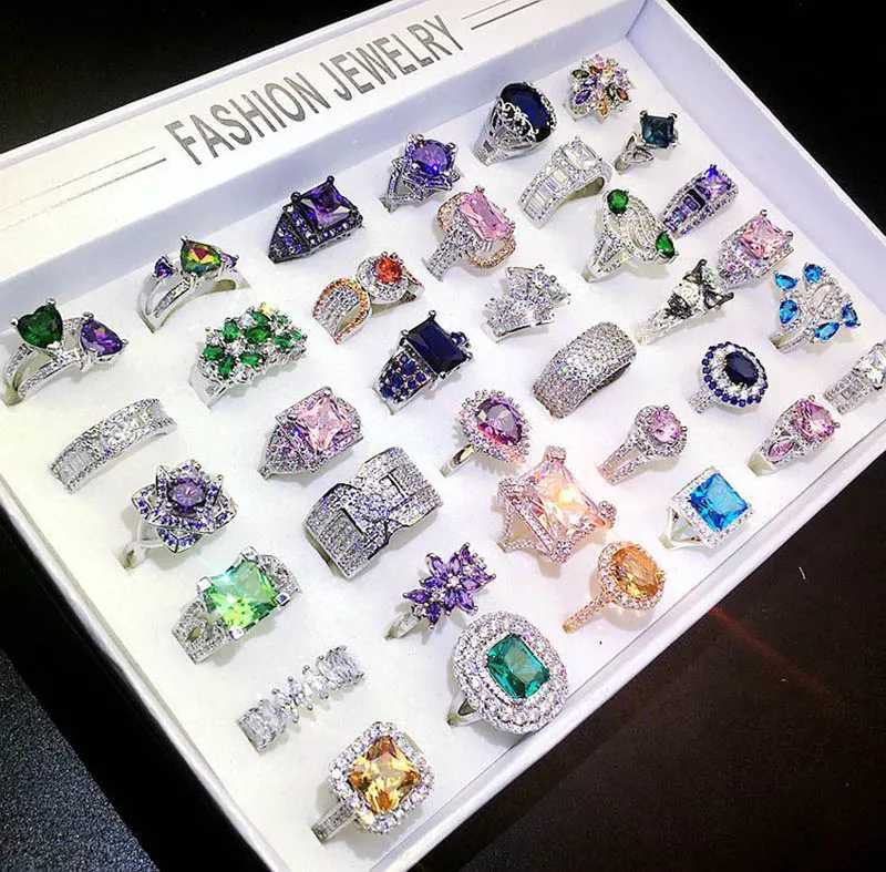 Geplaatste kleuren Big Gem Lady Fashion Band ringen overdreven Rhinestone Ring Mix verschillende stijl en maat #16- #20
