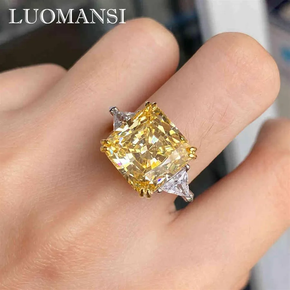 Luomansi kare sarı yaratım moissanite süper flaş yüzüğü%100 -S925 gümüş büyük elmas düğün nişan kadın takı K727243m