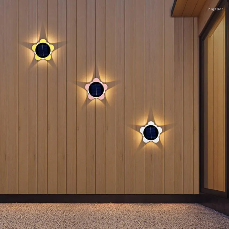 4st Automatisk ljussensor Solar Plum Blossom Wall Lamp Led Porch Lights Outdoor Waterproof Wireless Courtyard Decor Lighting