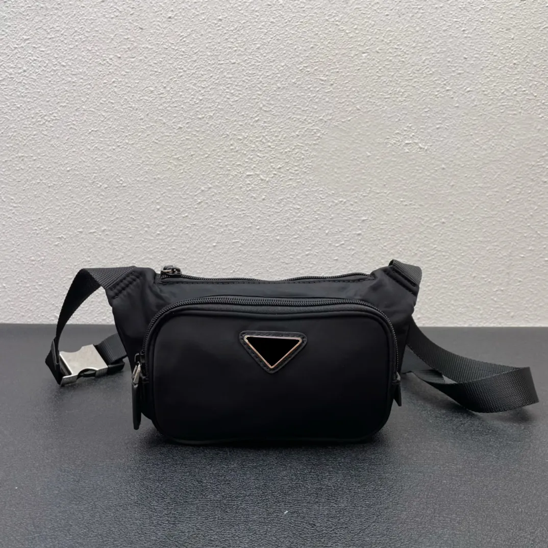 Unisex designer midjepåsar handväskor kvinnor män bröst pack regenererad nylon axel crossbody handväska mode bumbag handväska svart