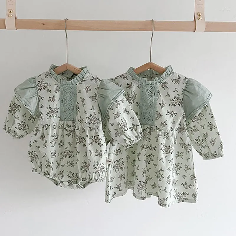 Vestidos de menina European American Style Kids Princess Dress Vesti Bodysuits Sister Roupas de mangas compridas Floral de algodão para o outono primavera