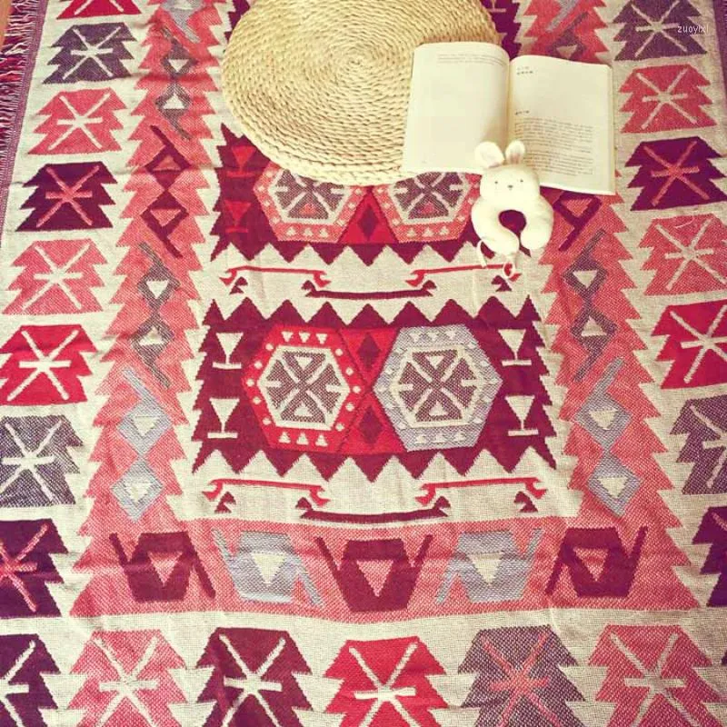Одеяла грубая хлопчатобумажная нить ретро ностальгия ковер тонкий одеял-галстук этнический арт-кровать крышка гостиной спальни