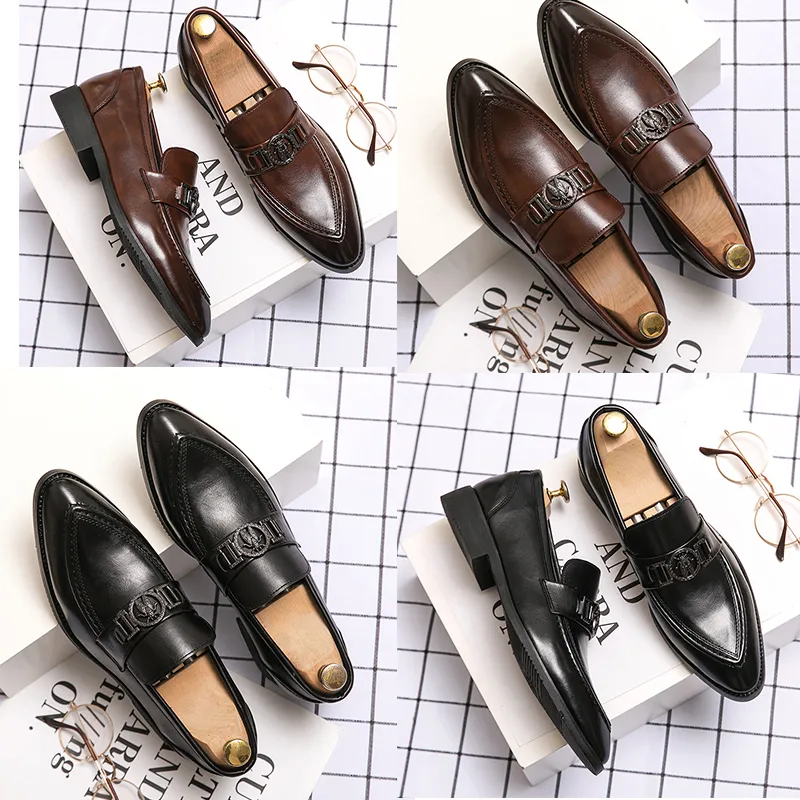 Metal Buckle Decorative Luxury Mens Shoes Loafers Pointed Toe Flat