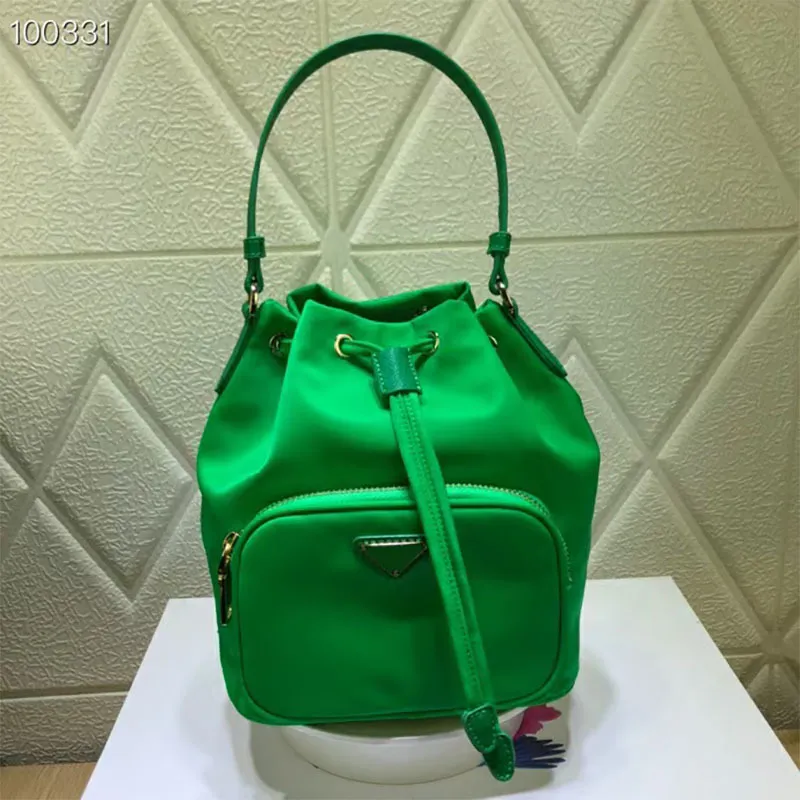 مصمم حقائب دلو العلامة التجارية P ربيع الخريف الرباط حقيبة أزياء الكتف رسول السيدات حقيبة صغيرة