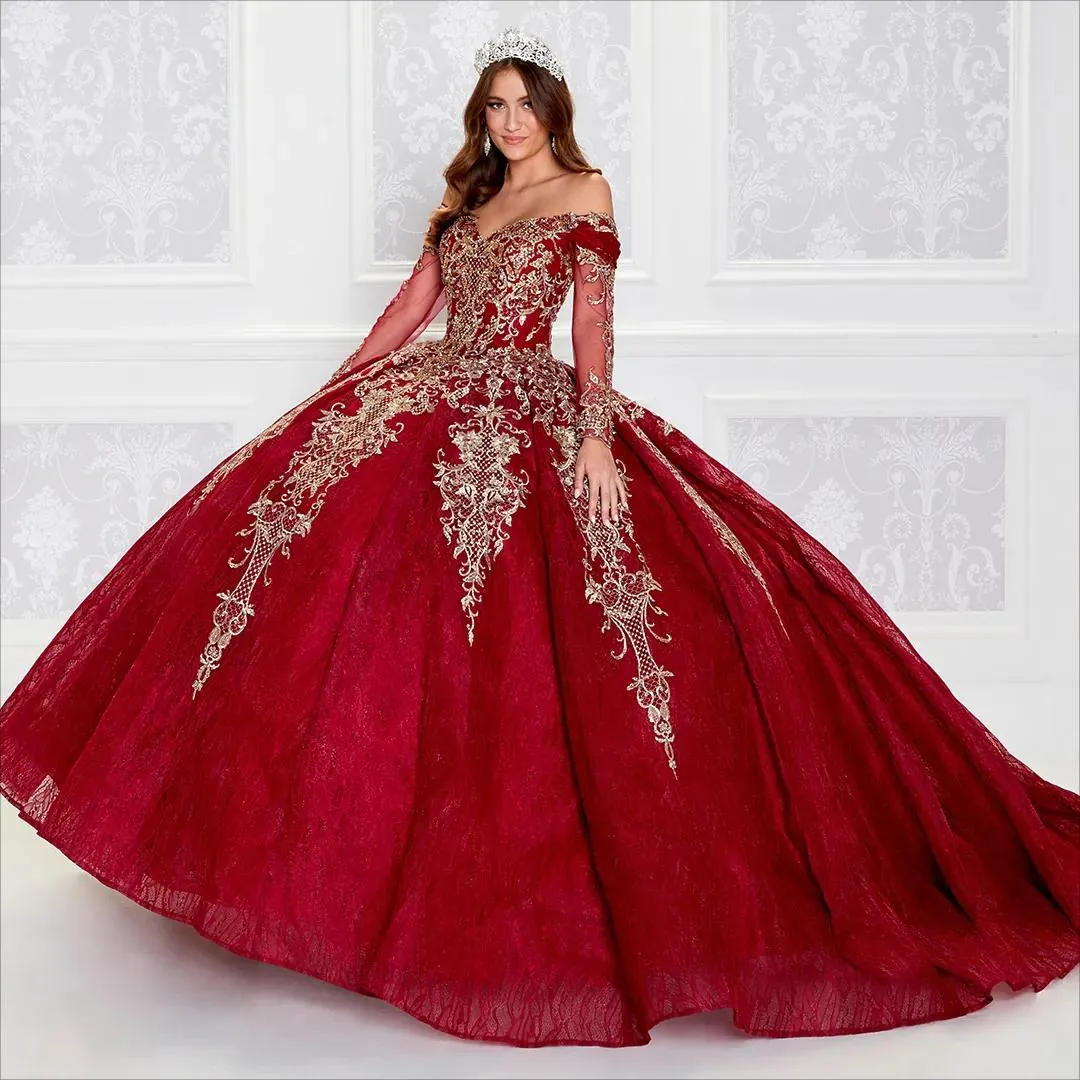 Red Lace Ball Gown Quinceanera Dresses Appliqued Off The Shoulder Neckline Beaded Prom Gowns Sweep Train Sweet 15 Masquerade Dress