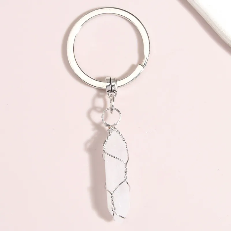 Porte-clés à prisme Hexagonal en fil de pierre naturelle, porte-clés de guérison, cristal rose blanc, décoration de voiture, pour femmes et hommes