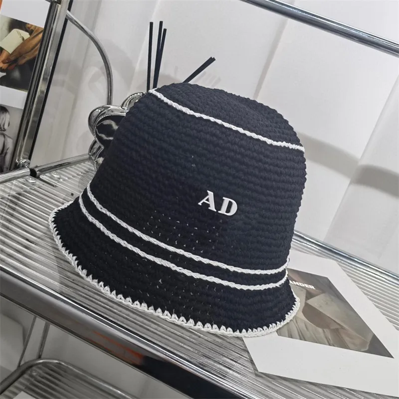 Cappelli lavorati a maglia del nuovo cappello della benna del progettista per i cappucci degli uomini del berretto da baseball di Tophat di modo della lettera di 2 colori delle donne