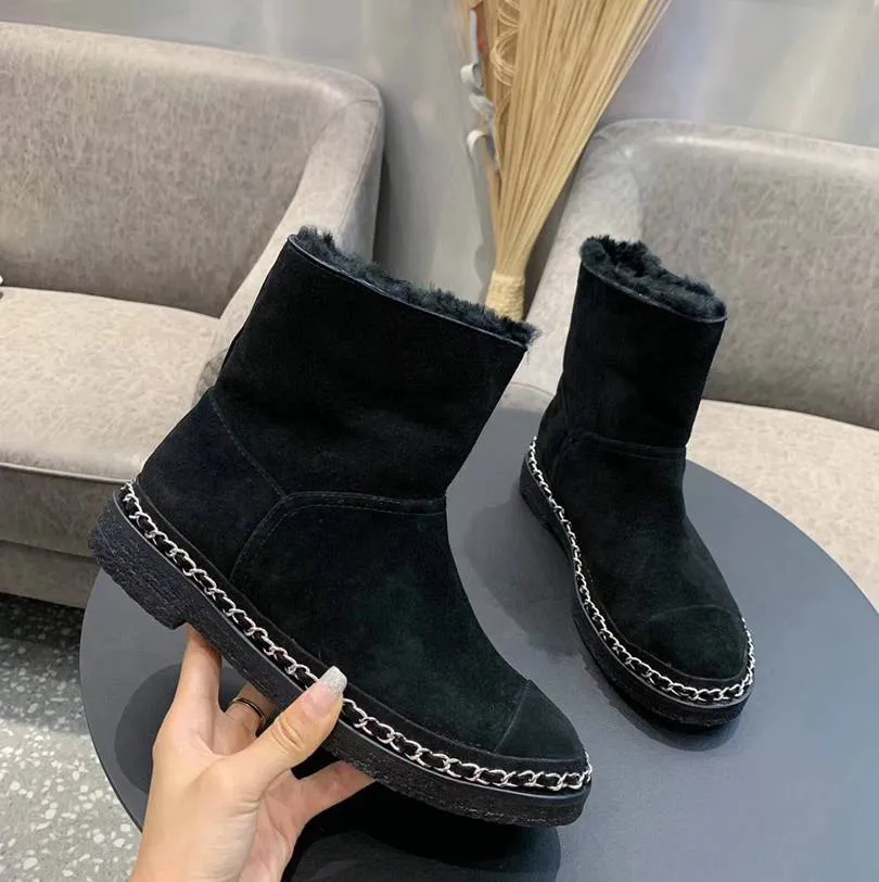 Designer Lamb Wool Snow Boots Winter Women`s Warm Casual Shoes Black Shite Cotton Boots Non-Slip All-Match Plus Velvet Flat Shoelace Box Size 35-41