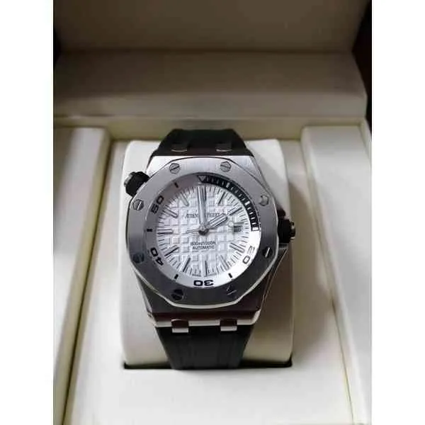 ZF Mechanical Watches 7750 Luxury Mens Watch Ankomst Högkvalitativ Swiss Watches Brand Wristwatch 6TWG 9x2U