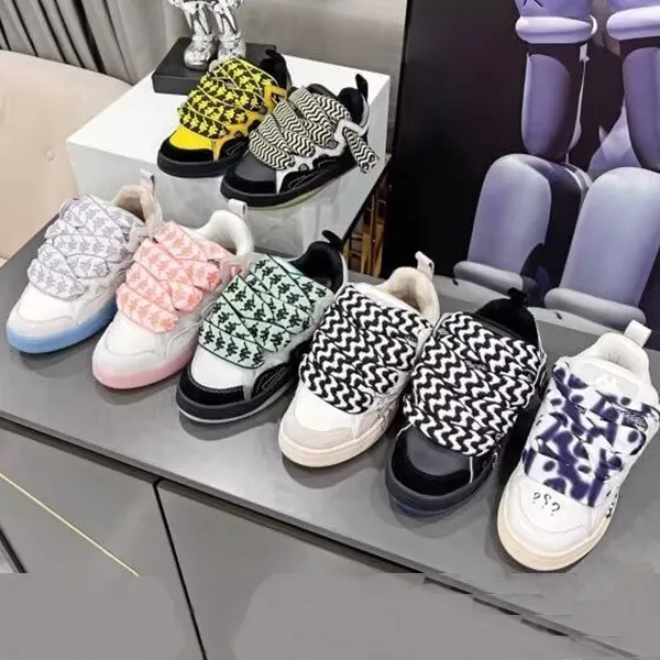 Coppia di design Mesh Women Men Kappa Bread Shoes in stile tedesco allenamento tedesco Sneaker da uomo da donna Sneaker