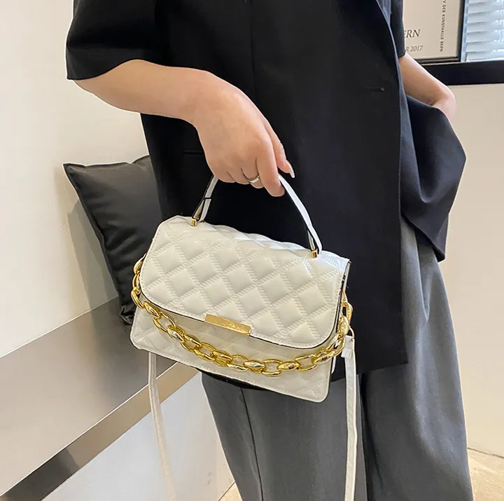 HBP Bolsa feminina minimalista com sensor shell fashion preto branco cor pequena bolsa quadrada de acrílico bolsa de ombro crossbody