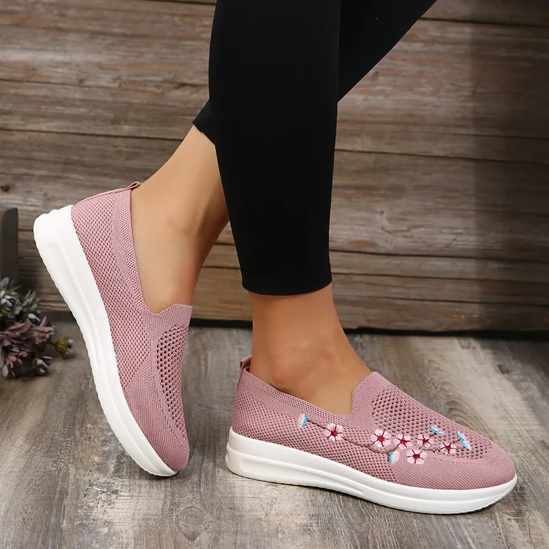 Women Shoes Knitting Sock Sneakers Spring Summer Slip On Flat Women Plus Size Loafers Flats Walking mesh embroidery Vulcanized