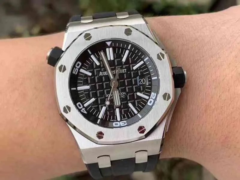 Exquisite Diving Watch for Men and Women AP15710 AP26331 Series